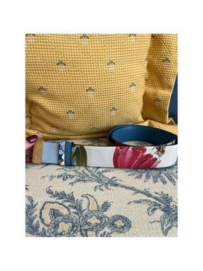New RARE Salvatore Ferragamo Floral Reversible Belt S 38in/70cm